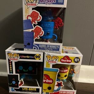 3 pop funkos